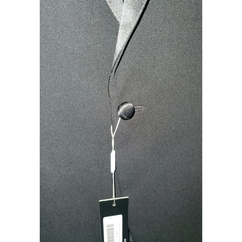 SuitShop Black Peak Lapel Tuxedo Jacket 44R NWT Slim Fit PKTXSJ44R-S Tux - Picture 3 of 16